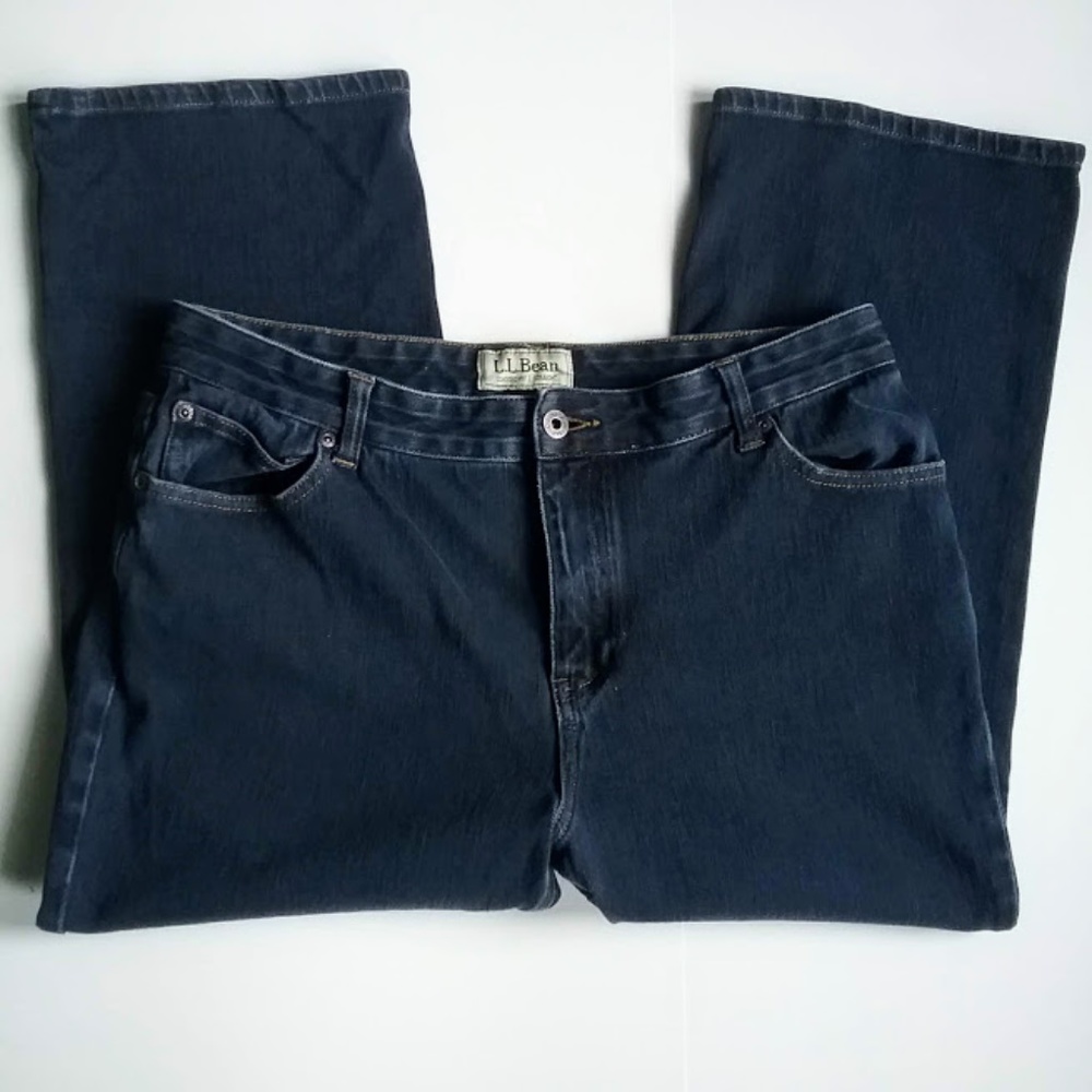 L.L. Bean | Classic Fit Straight Capri Jeans